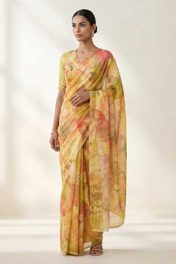 Thee Modern Roots Watercolor Floral Print Saree With Running Blouse 
