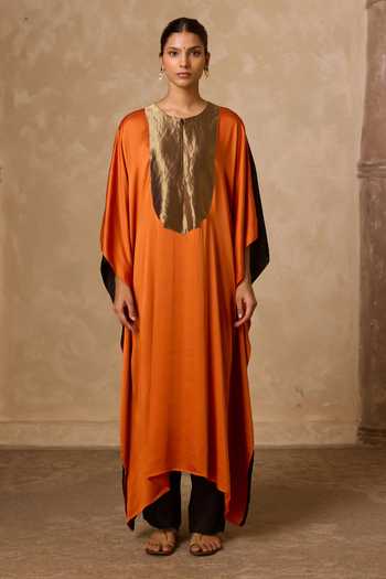 Buy_Vasstram_Black Satin, Tissue, Modal Round Neck Haar Colorblock Kaftan _Online_at_Aza_Fashions
