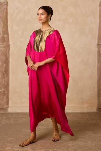 Shop Vasstram Pink Satin, Tissue, Modal Round Neck Haar Dual Tone Kaftan Online at Aza Fashions Shop_Vasstram_Pink Satin, Tissue, Modal Round Neck Haar Dual Tone Kaftan _Online_at_Aza_Fashions