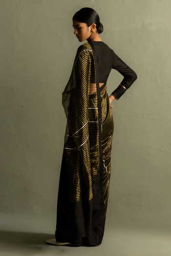 Charkhee Stripe Woven Saree With Blouse 
