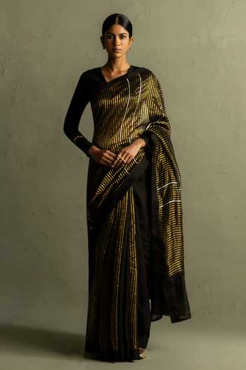 Charkhee Stripe Woven Saree With Blouse 