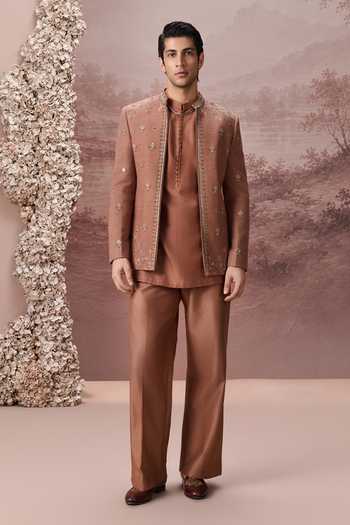Contrast By Parth Noorani Embroidered Jacket & Kurta Set 