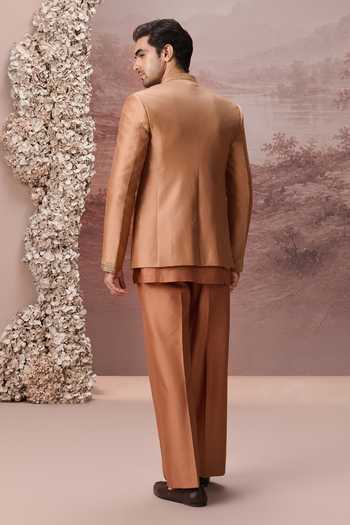 Contrast By Parth Suhaani Embroidered Jacket & Kurta Set 