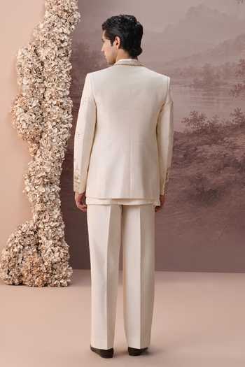 Contrast By Parth Aiza Embroidered Raw Silk Jacket & Kurta Set 