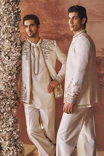Contrast By Parth_Ivory Silk Zohra Embroidered Jacket And Kurta Set _at_Aza_Fashions