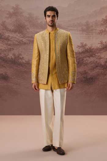 Contrast By Parth Shirin Embroidered Jacket & Kurta Set 