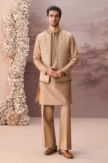 Contrast By Parth Rooh Embroidered Nehru Jacket & Kurta Set 
