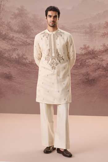 Buy_Contrast By Parth_Ivory Silk Ismat Embroidered Kurta Set _Online_at_Aza_Fashions