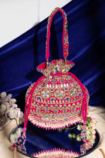 Eena Ravya Embroidered Potli 