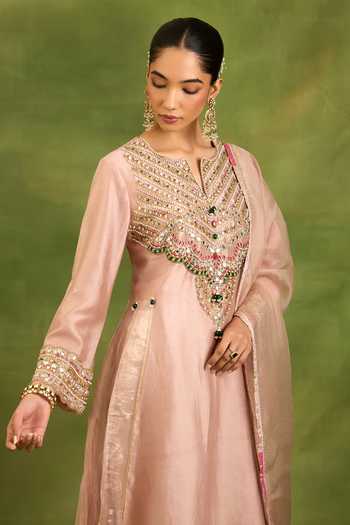 Shop Neha Khullar Pink Crepe Split V-neck, Yes Zardosi Embroidered Kurta Set Online at Aza Fashions Shop_Neha Khullar_Pink Crepe Split V-neck, Yes Zardosi Embroidered Kurta Set _Online_at_Aza_Fashions