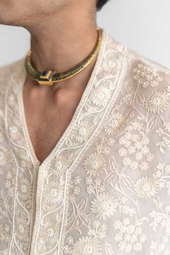 Wabi Sabi By Anshum-Ritesh_Ivory Silk, Organza Engraved Aari Embroidered Kurta Set _at_Aza_Fashions