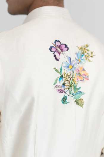 Buy_Wabi Sabi By Anshum-Ritesh_Ivory Chanderi Swan Reverie Hand Painted Bundi And Kurta Set _Online_at_Aza_Fashions