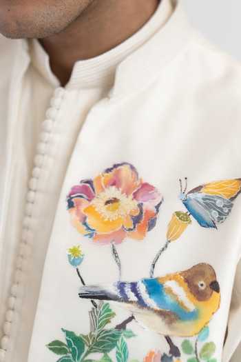 Buy_Wabi Sabi By Anshum-Ritesh_Ivory Chanderi Swan Reverie Hand Painted Bundi And Kurta Set 