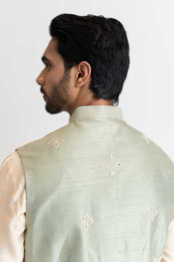 Wabi Sabi By Anshum-Ritesh_Cream Raw Silk Backwater Bloom Hand Embroidered Bundi Set _Online_at_Aza_Fashions