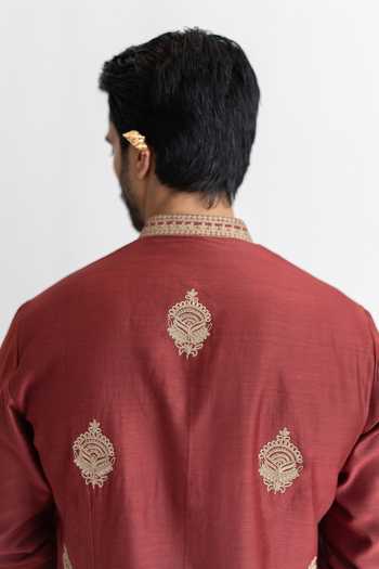 Buy Wabi Sabi By Anshum-Ritesh Maroon Chanderi Regal Regency Dori Work Kurta And Pant Set Online at Aza Fashions Buy_Wabi Sabi By Anshum-Ritesh_Maroon Chanderi Regal Regency Dori Work Kurta And Pant Set _Online_at_Aza_Fashions