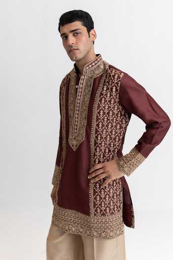 Wabi Sabi By Anshum-Ritesh_Wine Chanderi Royal Court Embroidered Kurta And Pant Set _at_Aza_Fashions