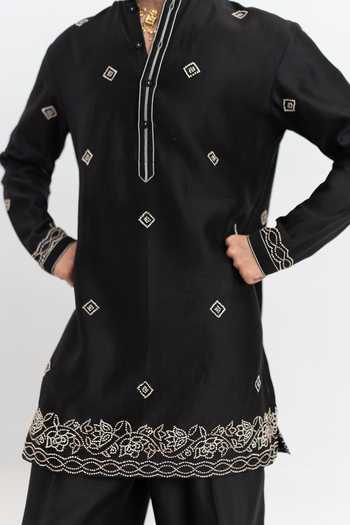 Shop Wabi Sabi By Anshum-Ritesh Black Chanderi Pepper Vine Hand Embroidered Kurta Set Online at Aza Fashions Shop_Wabi Sabi By Anshum-Ritesh_Black Chanderi Pepper Vine Hand Embroidered Kurta Set _Online_at_Aza_Fashions
