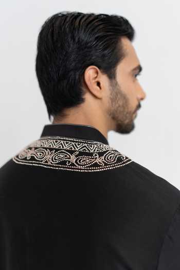 Buy_Wabi Sabi By Anshum-Ritesh_Black Chanderi Pepper Paisley Embroidered Kurta Set _Online_at_Aza_Fashions