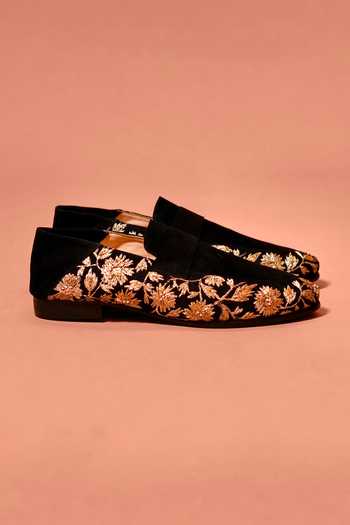 Dmodot_Black Ethnico Ricamo Oro Embroidered Loafers _Online_at_Aza_Fashions