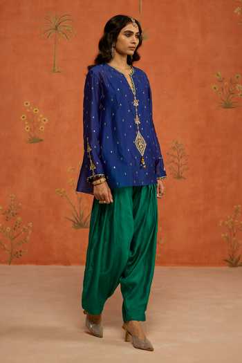 Buy Shikha Mehta Blue Silk, Chanderi Split V-neck Pranita Top And Salwar Set Online at Aza Fashions Buy_Shikha Mehta_Blue Silk, Chanderi Split V-neck Pranita Top And Salwar Set _Online_at_Aza_Fashions