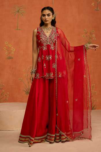 Buy Shikha Mehta Red , Chanderi, Organza V-neck Yuvika Embroidered Top Sharara Set Buy_Shikha Mehta_Red , Chanderi, Organza V-neck Yuvika Embroidered Top Sharara Set