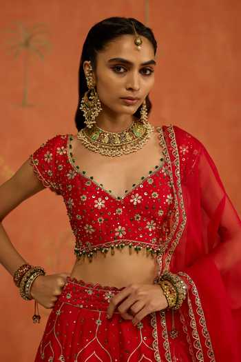 Buy Shikha Mehta Red Raw , Organza V-neck Suhana Lehenga Set Buy_Shikha Mehta_Red Raw , Organza V-neck Suhana Lehenga Set