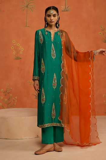 Shikha Mehta Ipsita Embroidered Kurta Set
