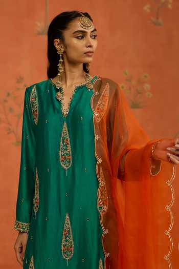 Buy Shikha Mehta Green , Chanderi, Cotton, Organza Split Ipsita Embroidered Kurta Set Buy_Shikha Mehta_Green , Chanderi, Cotton, Organza Split Ipsita Embroidered Kurta Set