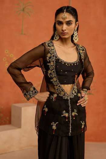 Shikha Mehta Black Organza, Chanderi, Satin Scoop Eshika Embroidered Jacket Set Online at Aza Fashions Shikha Mehta_Black Organza, Chanderi, Satin Scoop Eshika Embroidered Jacket Set _Online_at_Aza_Fashions