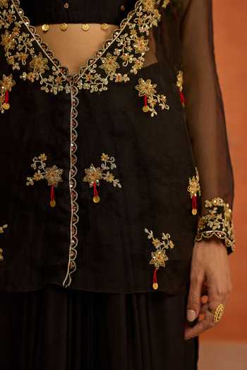Shikha Mehta Black Organza, Chanderi, Satin Scoop Eshika Embroidered Jacket Set at Aza Fashions Shikha Mehta_Black Organza, Chanderi, Satin Scoop Eshika Embroidered Jacket Set _at_Aza_Fashions