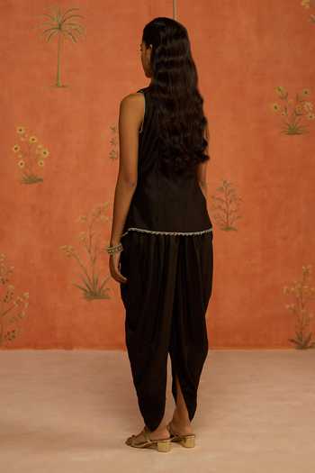 Shikha Mehta Falak Embroidered Jacket & Pant Set