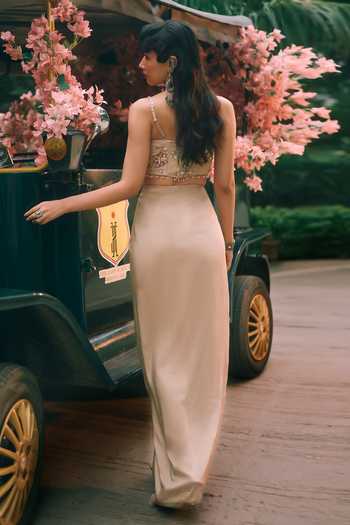 Shop Paulmi And Harsh Peach Organza, Satin, Silk, Cotton Ottilie Printed Cape Draped Skirt Set Online at Aza Fashions Shop_Paulmi And Harsh_Peach Organza, Satin, Silk, Cotton Ottilie Printed Cape Draped Skirt Set _Online_at_Aza_Fashions