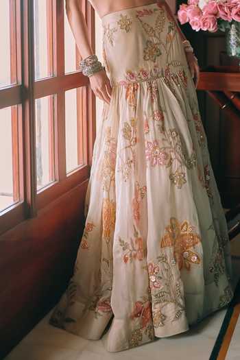 Buy Paulmi And Harsh Beige Organza Sweetheart Neck Maelis Printed Fishcut Lehenga Set Online at Aza Fashions Buy_Paulmi And Harsh_Beige Organza Sweetheart Neck Maelis Printed Fishcut Lehenga Set _Online_at_Aza_Fashions