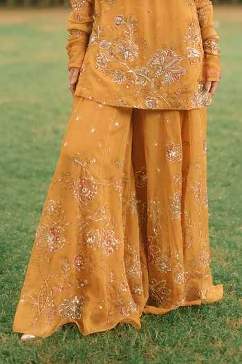Buy_Paulmi And Harsh_Yellow Organza Embroidery, Sequins, Zari Round Neck, Yes Leonara Kurta Set _Online_at_Aza_Fashions