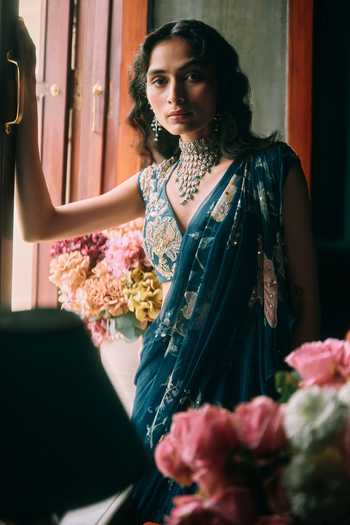 Buy Paulmi And Harsh Green Chiffon, Net V-neck Soul Floral Print Pre-draped Saree With Blouse Online at Aza Fashions Buy_Paulmi And Harsh_Green Chiffon, Net V-neck Soul Floral Print Pre-draped Saree With Blouse _Online_at_Aza_Fashions