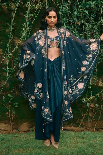 Paulmi And Harsh Starlight Printed Cape Skirt Set 