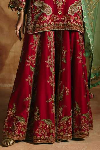 Aman Takyar Red Silk, Organza, Dupion Round Neck, Yes Embroidered Kurta Set Online at Aza Fashions Aman Takyar_Red Silk, Organza, Dupion Round Neck, Yes Embroidered Kurta Set _Online_at_Aza_Fashions