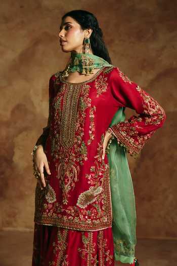 Shop Aman Takyar Red Silk, Organza, Dupion Round Neck, Yes Embroidered Kurta Set Online at Aza Fashions Shop_Aman Takyar_Red Silk, Organza, Dupion Round Neck, Yes Embroidered Kurta Set _Online_at_Aza_Fashions