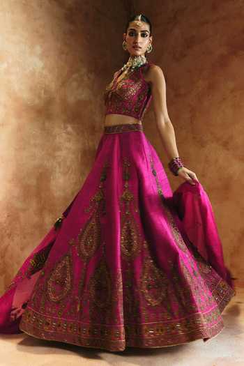 Buy Aman Takyar Gold Silk, Organza, Dupion Sweetheart Neck Thread Embroidered Lehenga Set Online at Aza Fashions Buy_Aman Takyar_Gold Silk, Organza, Dupion Sweetheart Neck Thread Embroidered Lehenga Set _Online_at_Aza_Fashions