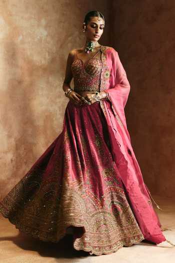 Aman Takyar Embroidered Lehenga Set