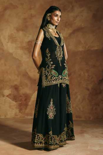 Buy Aman Takyar Black Silk, Organza, Dupion Sweetheart Neck Embroidered Jacket Sharara Set Buy_Aman Takyar_Black Silk, Organza, Dupion Sweetheart Neck Embroidered Jacket Sharara Set