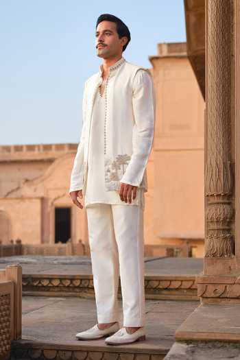 Buy_Darzi House_Ivory Chanderi Silk Gajner Embroidered Jacket And Kurta Set _Online_at_Aza_Fashions