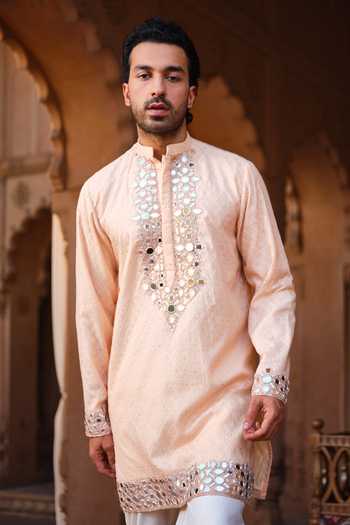 Buy Darzi House Peach Chanderi Aaina Embroidered Kurta Set Online at Aza Fashions Buy_Darzi House_Peach Chanderi Aaina Embroidered Kurta Set _Online_at_Aza_Fashions