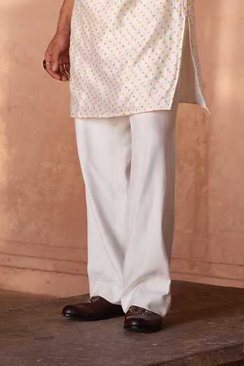 Darzi House_Ivory Chanderi Silk Suraj Pol Bandhani And Embroidered Kurta Set _Online_at_Aza_Fashions