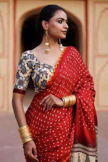 Geroo Jaipur_Red Silk Sweetheart Neck Ajrakh Print Gajji Saree Set With Blouse _Online_at_Aza_Fashions