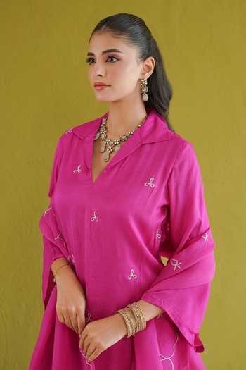 Buy_Masoomm_Fuchsia Silk V-neck, Collared Neck, Yes Thread Work Kurta Set 