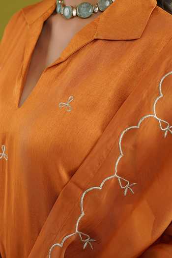 Shop Masoomm Orange Silk V-neck, Yes Embroidered Kurta Set Shop_Masoomm_Orange Silk V-neck, Yes Embroidered Kurta Set