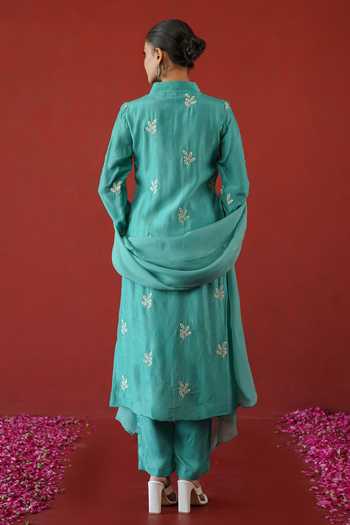 Masoomm Floral Embroidered Kurta Set
