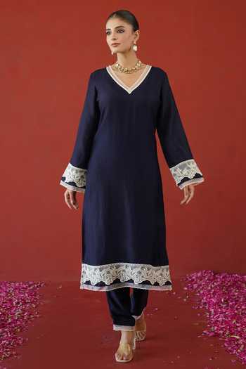 Shop Masoomm Blue Shantoon, Organza V-neck, Yes Floral Lace Work Kurta Set Online at Aza Fashions Shop_Masoomm_Blue Shantoon, Organza V-neck, Yes Floral Lace Work Kurta Set _Online_at_Aza_Fashions