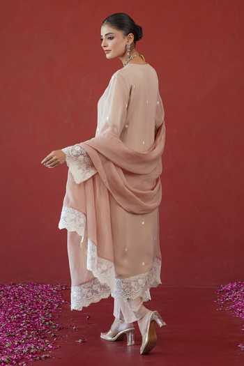 Masoomm Pink Silk Notched Neck, Yes Embroidered Kurta Set at Aza Fashions Masoomm_Pink Silk Notched Neck, Yes Embroidered Kurta Set _at_Aza_Fashions